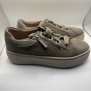 Aetrex Aubrey Arch support platform sneaker